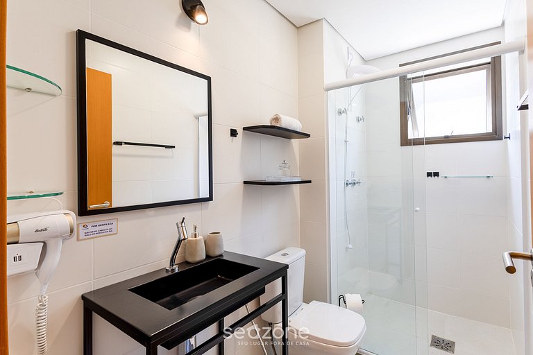 Apto moderno con piscina cerca de la playa AVR0203