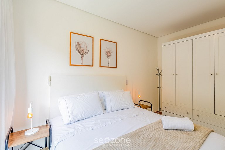 Apto moderno con piscina cerca de la playa AVR0203