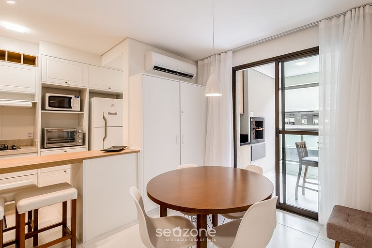 Apto moderno con piscina cerca de la playa AVR0203