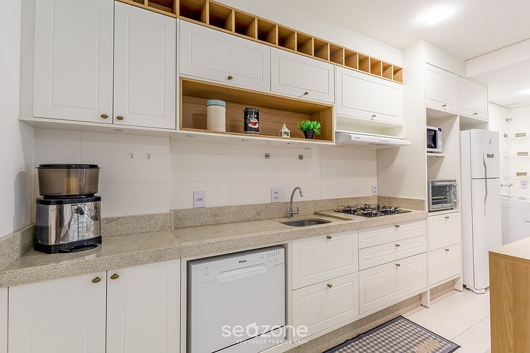 Apto moderno con piscina cerca de la playa AVR0203