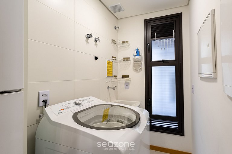 Apto moderno con piscina cerca de la playa AVR0203