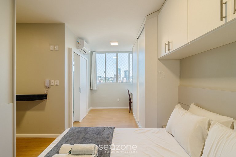 Apto em cond. com piscina em Blumenau – PEM1301