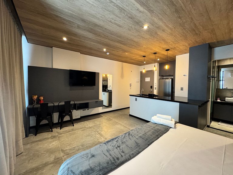 Hermoso estudio con vista lateral al mar NWT0602