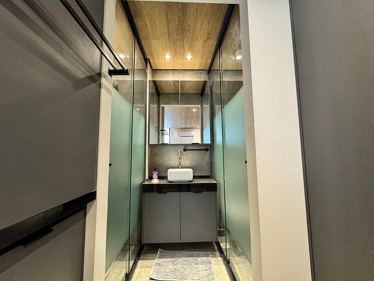 Belo Estúdio com Vista Lateral para o mar NWT0602