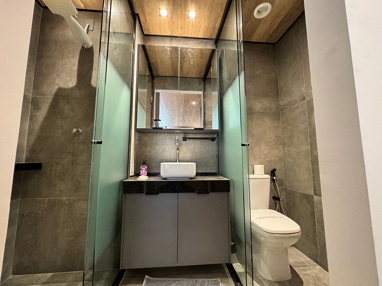 Hermoso estudio con vista lateral al mar NWT0602