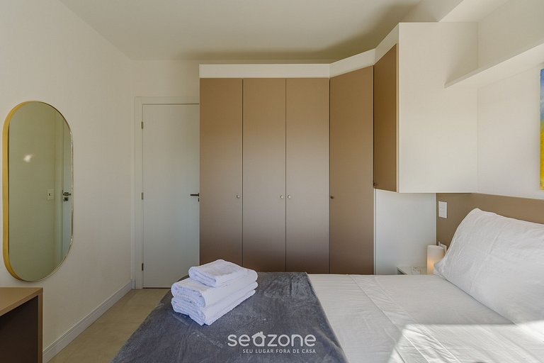 Lindo Apto em Cond. c/ Piscina e Garagem RPF0605