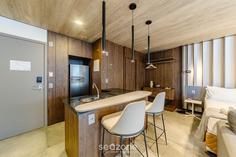 Hermoso Estudio con Vista Lateral al Mar NWT0504