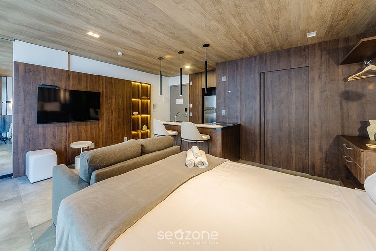 Hermoso Estudio con Vista Lateral al Mar NWT0504