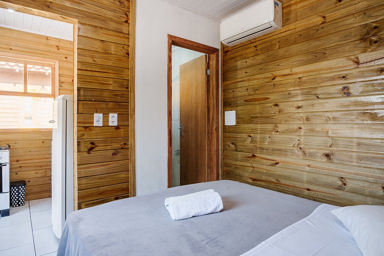 Cabana charmosa a 10 min da Praia do Rosa – PRJ025