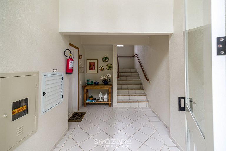 Apartamentos a 450m da Lagoa da Conceição - CRM