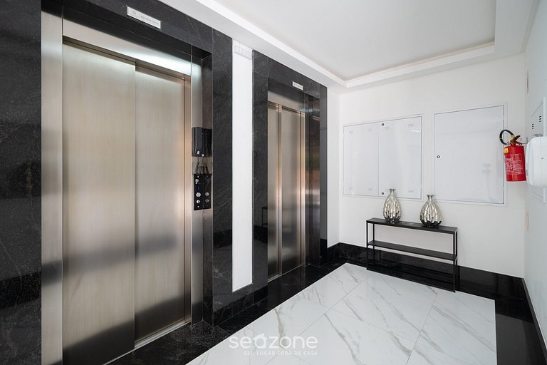 Bom apto c/2 quartos e varanda em Itapema RSN301