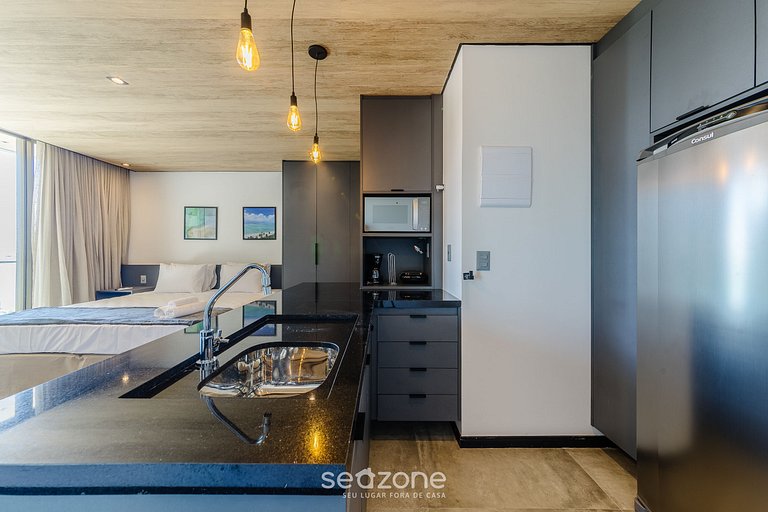 Hermoso Estudio con Vista Lateral al Mar NWT0909