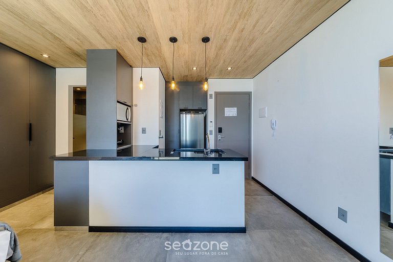 Hermoso Estudio con Vista Lateral al Mar NWT0909