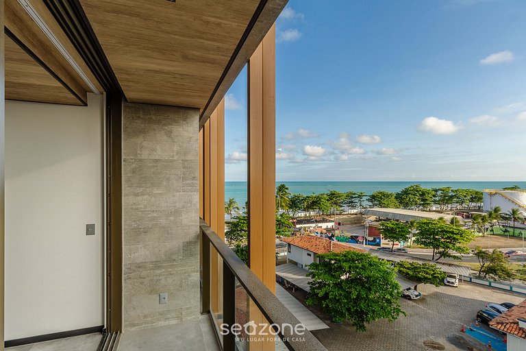 Hermoso Estudio con Vista Lateral al Mar NWT0613