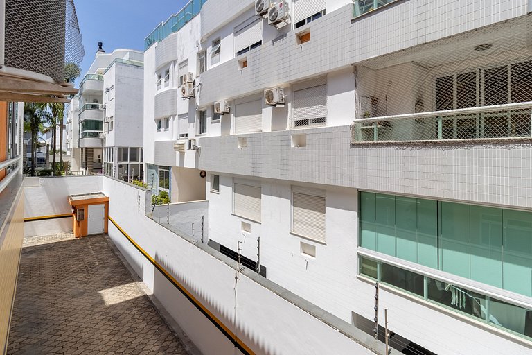 Lindo apto a 2 min da praia de Canas RSA025