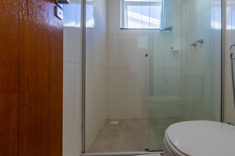 Casa en condo c/ piscina cerca de la Playa MGI025