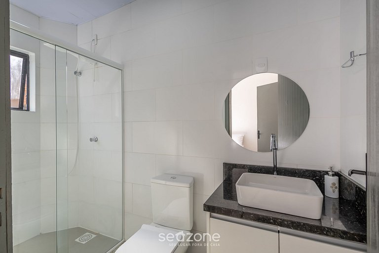 Conforto e aconchego a minutos da praia - SCO0011