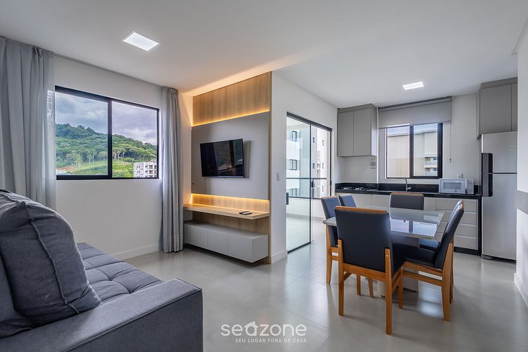 Apto 2Q c/ varanda prox ao mar Itapema MTS1503