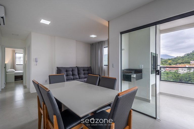 Apto 2Q c/ varanda prox ao mar Itapema MTS1503