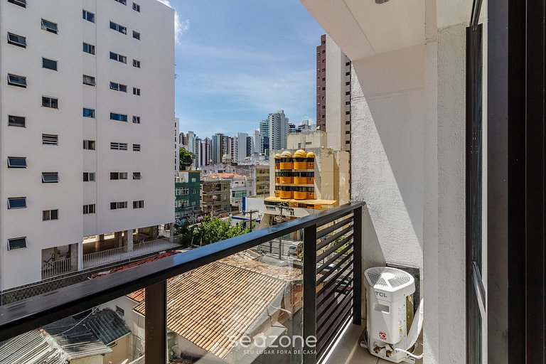 Studio a 450m do Farol e da praia - PRV0404