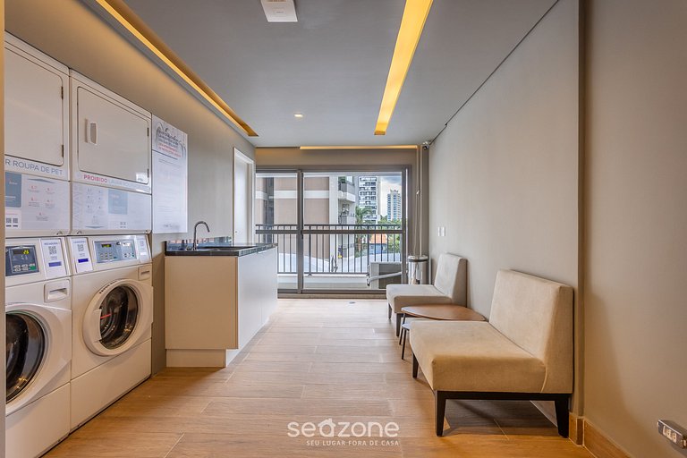 Studio encantador a 550 m metro Brooklin ATB2014