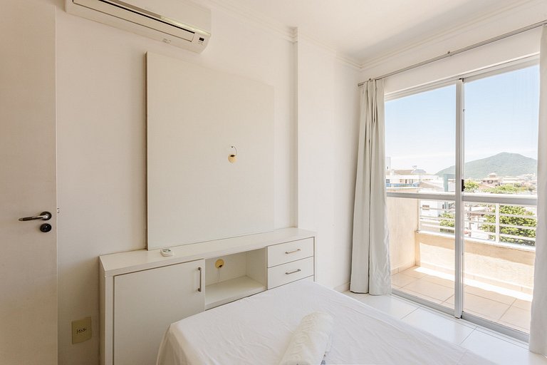 Ático con Vista al Mar a 240 m de la Playa CAC025