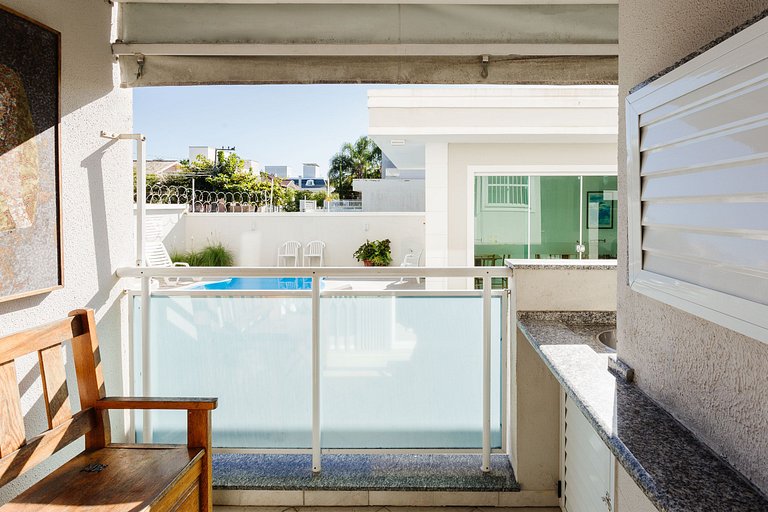 Dpto amplio c/ piscina a 750m de la playa CHR025