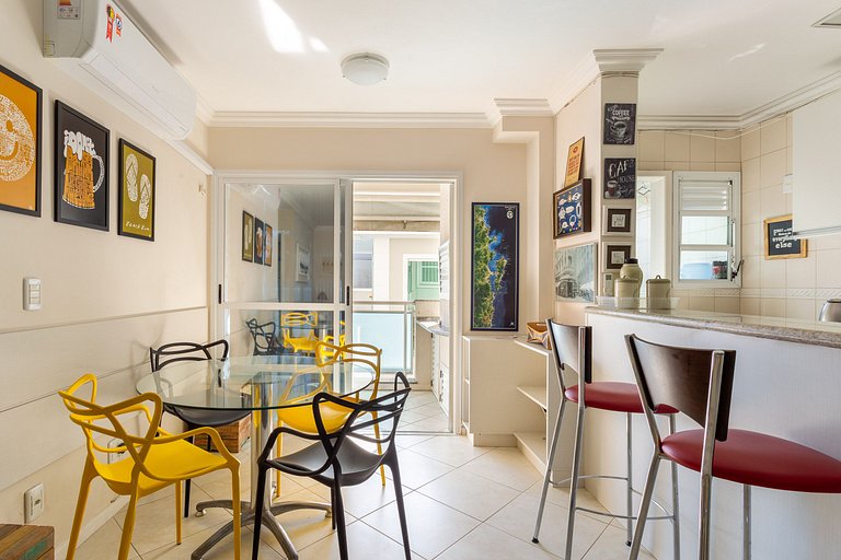 Dpto amplio c/ piscina a 750m de la playa CHR025