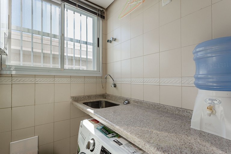 Dpto amplio c/ piscina a 750m de la playa CHR025