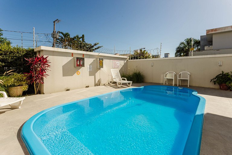 Dpto amplio c/ piscina a 750m de la playa CHR025