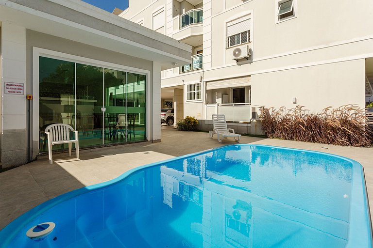 Dpto amplio c/ piscina a 750m de la playa CHR025