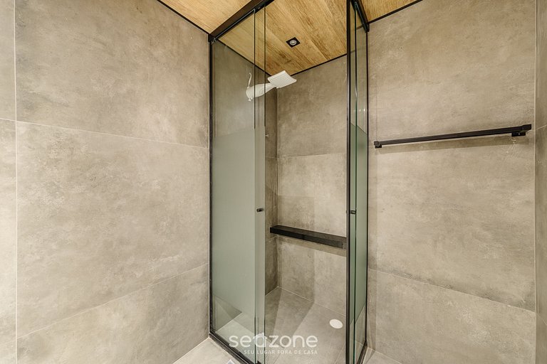 Hermoso Estudio con Vista Lateral al Mar NWT0922