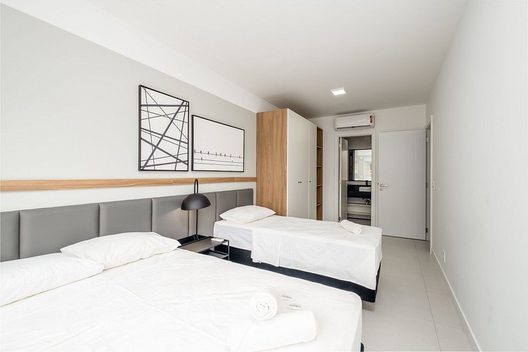 Hermoso apto a 230m de la playa en Jurerê MOR025