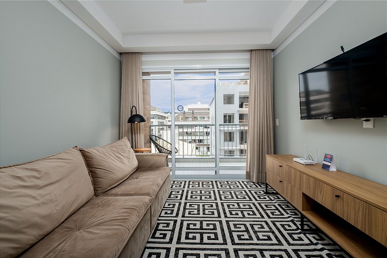 Hermoso apto a 230m de la playa en Jurerê MOR025