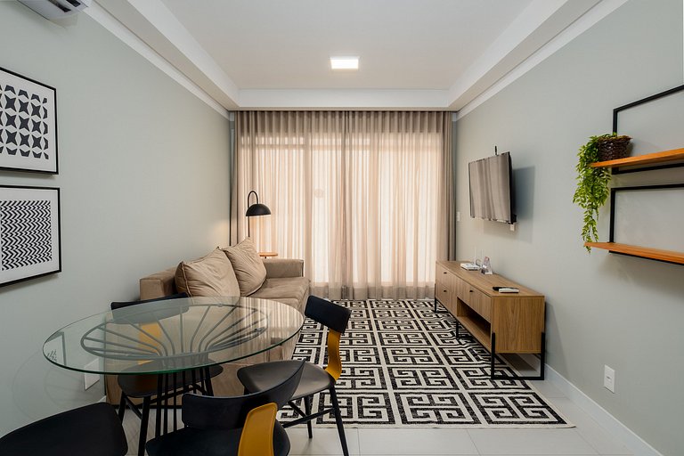 Lindo Apto 230m da praia em Jurerê MOR025