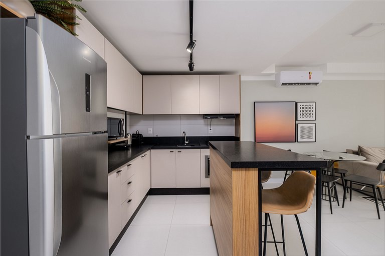 Lindo Apto 230m da praia em Jurerê MOR025