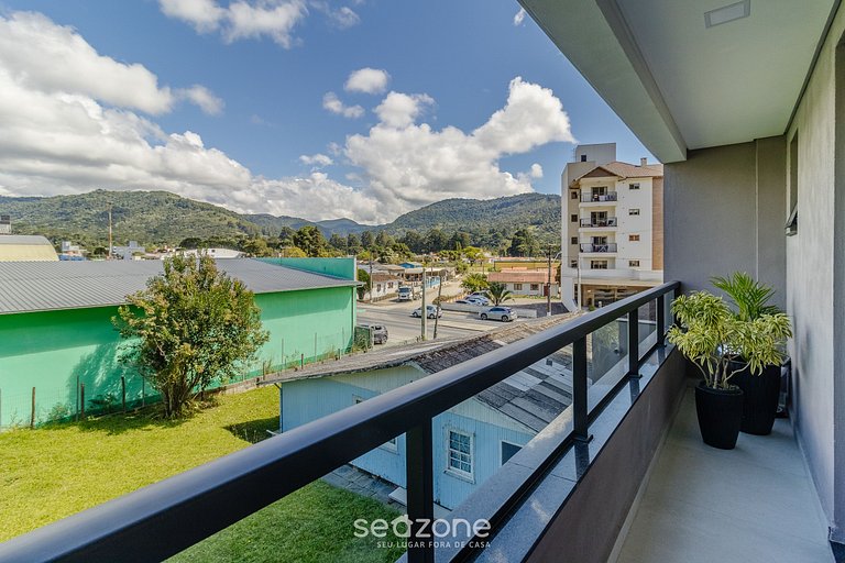 Vista para a cidade e montanhas CZZ0304