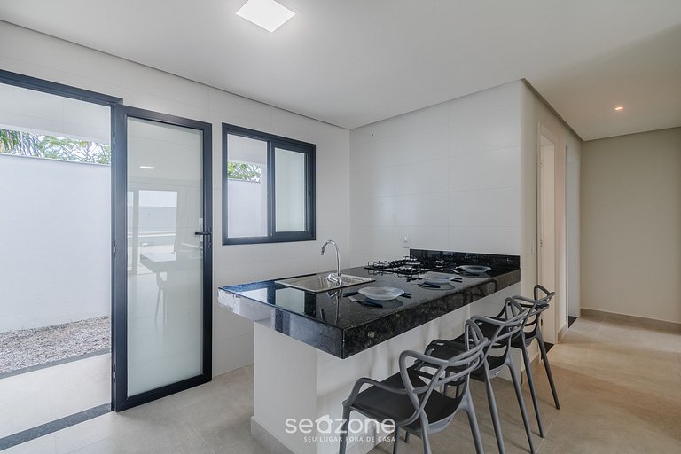 Apto em Condo c/ Piscina 700m da Praia NVM0010