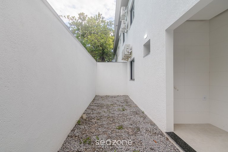 Apto en Condo c/ Piscina 700m de la Playa NVM0010