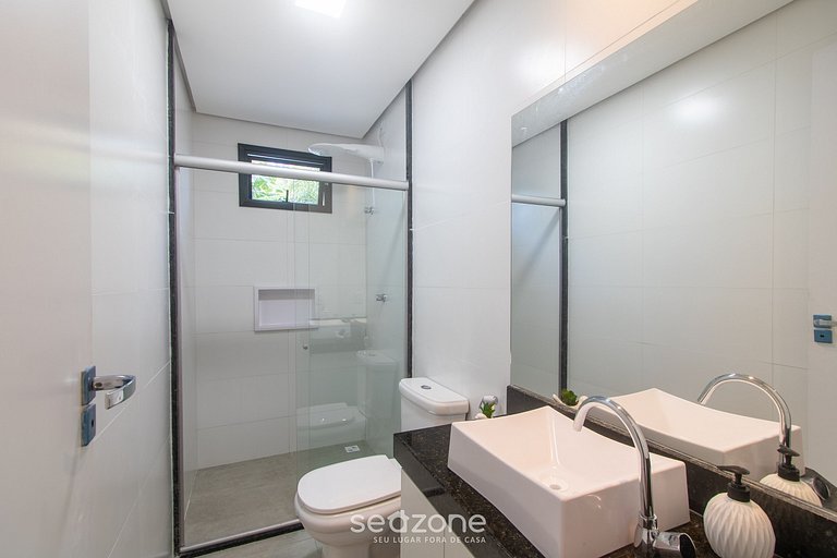 Apto em Condo. c/ Churrasq. 700m da Praia NVM0009