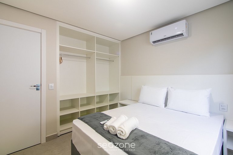 Apto em Condo. c/ Churrasq. 700m da Praia NVM0009