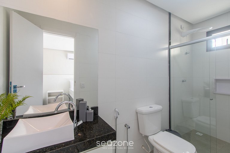 Apto em Condo. c/ Churrasq. 700m da Praia NVM0009