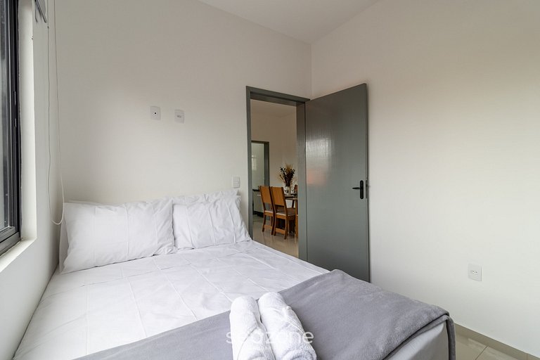 Apto completo no Campeche, perto da praia SCO0016