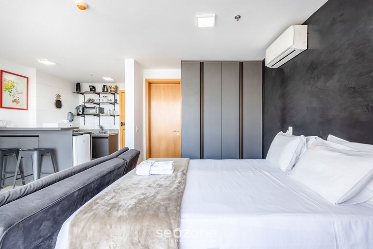 Studio moderno com vista para a piscina | DPAC0116