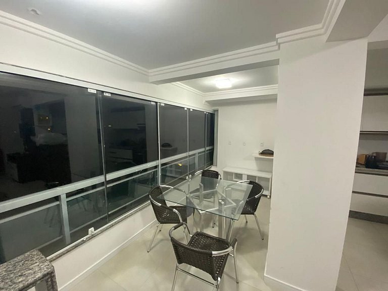 Apto con suites a 500 m de Playa Jurerê | CPJ504