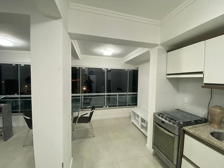 Apto c/ suítes a 500m da Praia de Jurerê | CPJ504