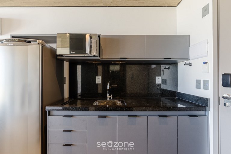 Hermoso Estudio con Vista Lateral al Mar NWT0912