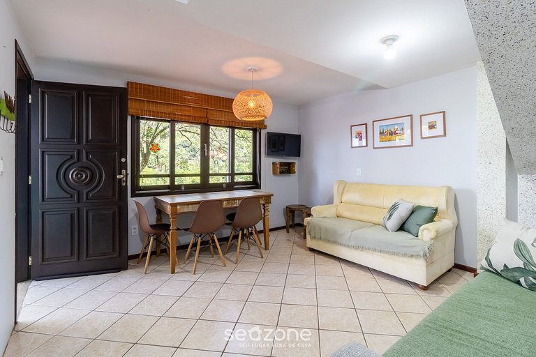 Casa con piscina y skate park STM0500