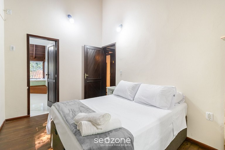 Casa con piscina y skate park STM0500