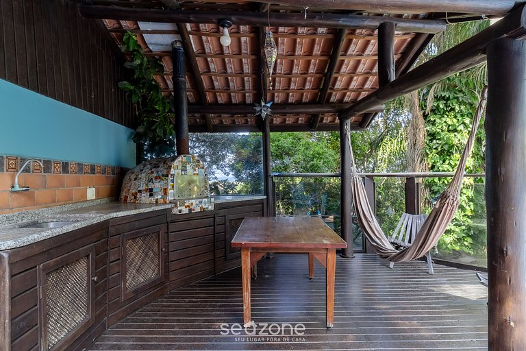 Casa con piscina y skate park STM0500